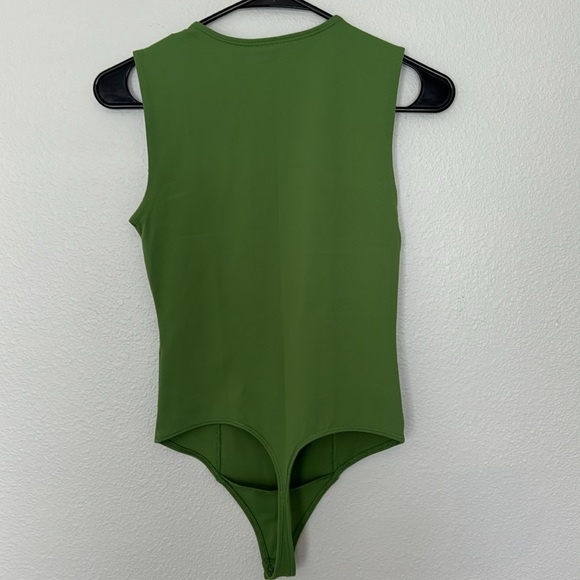 Abercrombie and Fitch Soft collection bodysuit - Picture 4 of 4